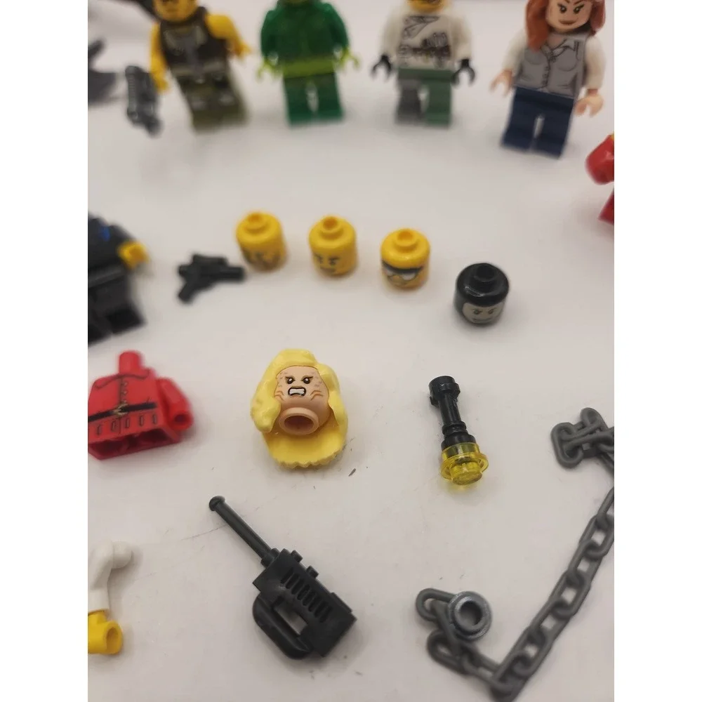 LEGO Minifigures and Accessories Lot